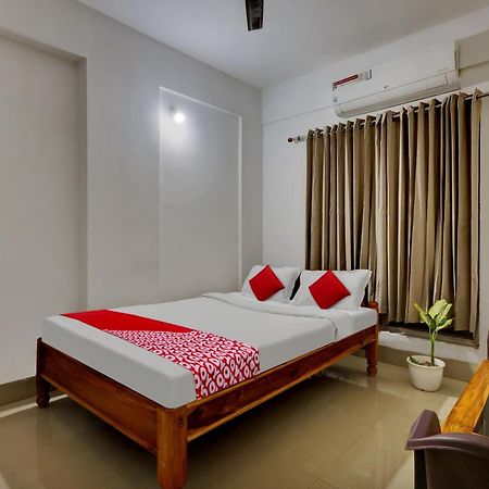 Oyo Flagship Larica Green Valley Guwahati Exteriör bild