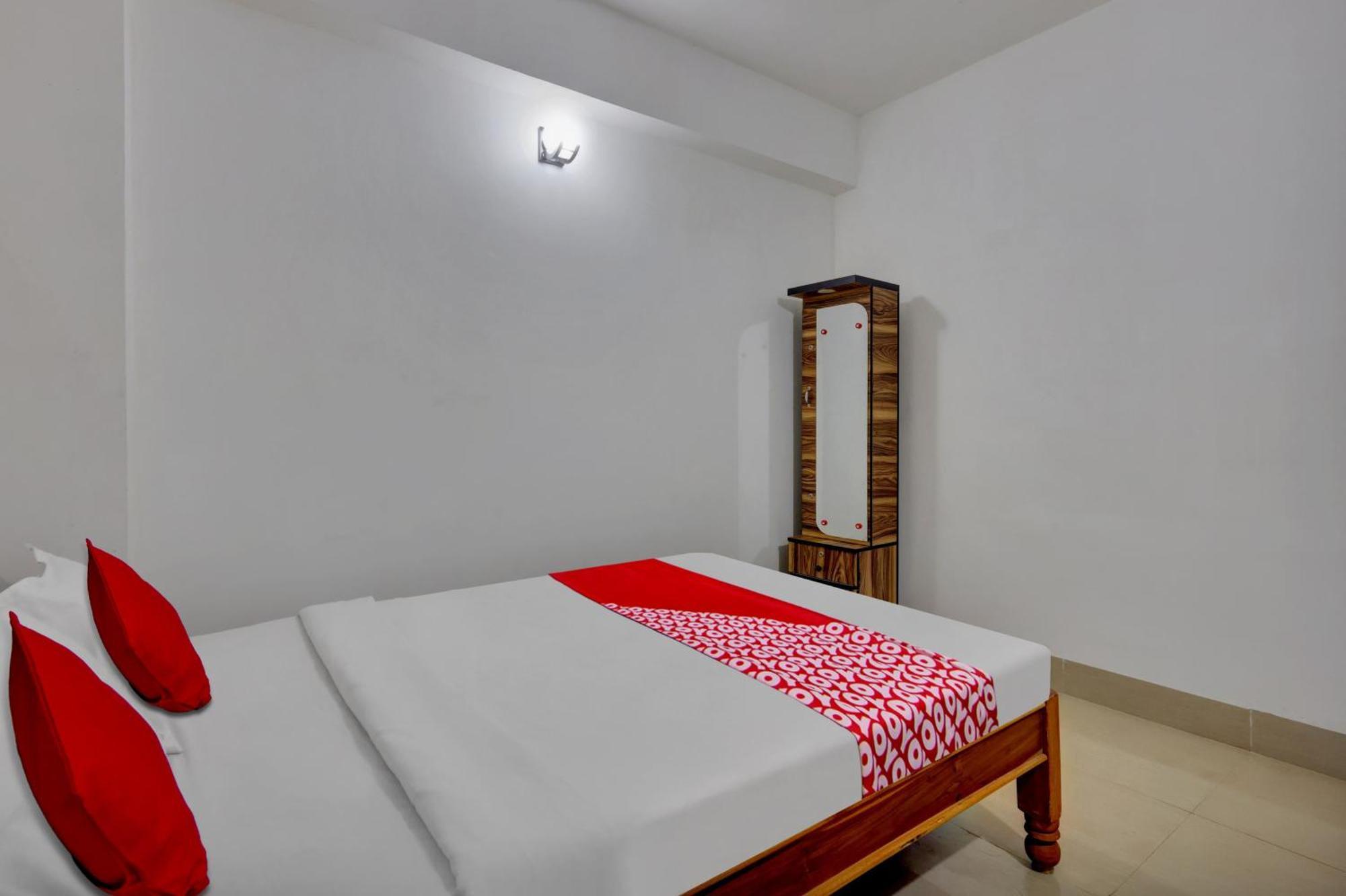 Oyo Flagship Larica Green Valley Guwahati Exteriör bild