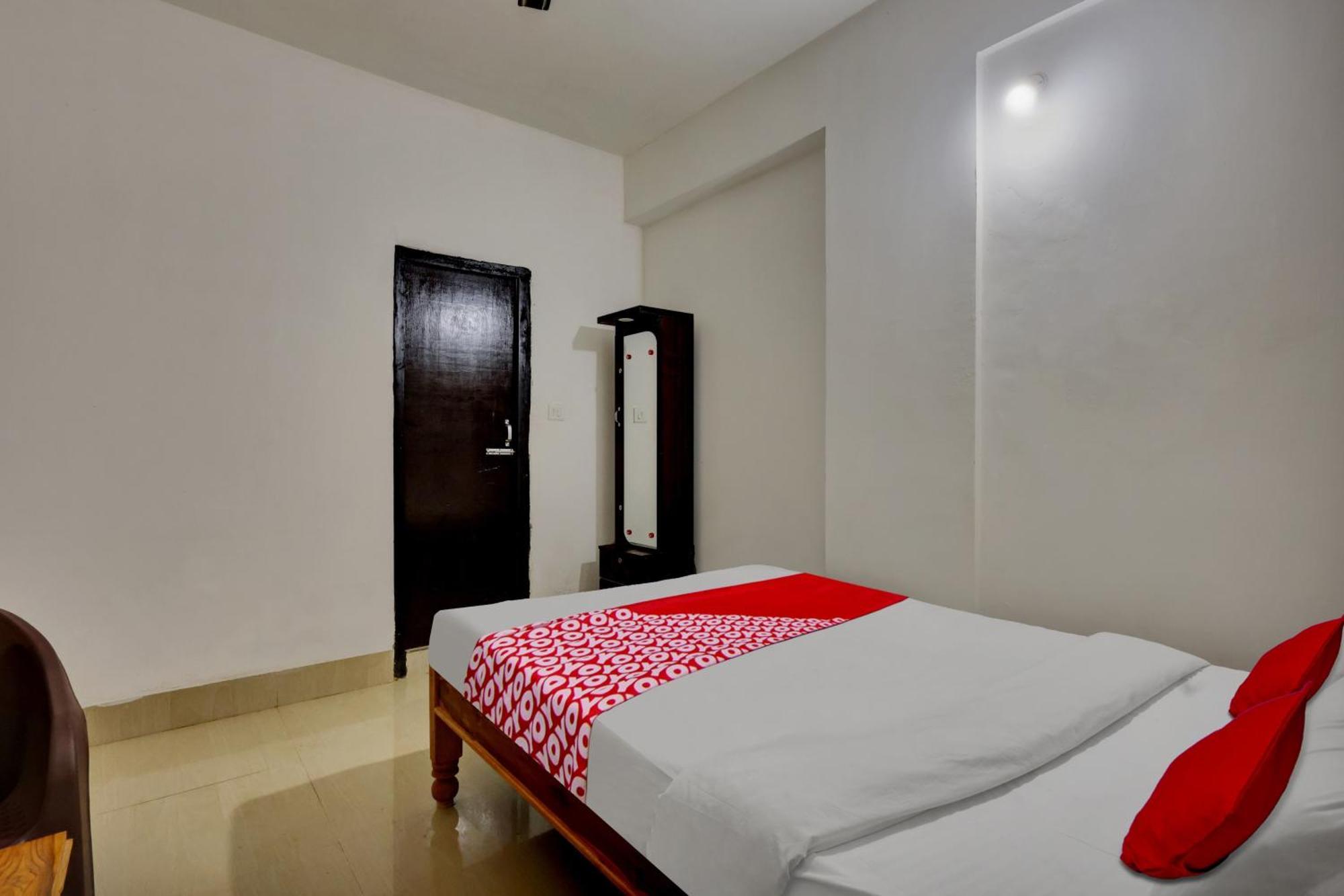 Oyo Flagship Larica Green Valley Guwahati Exteriör bild
