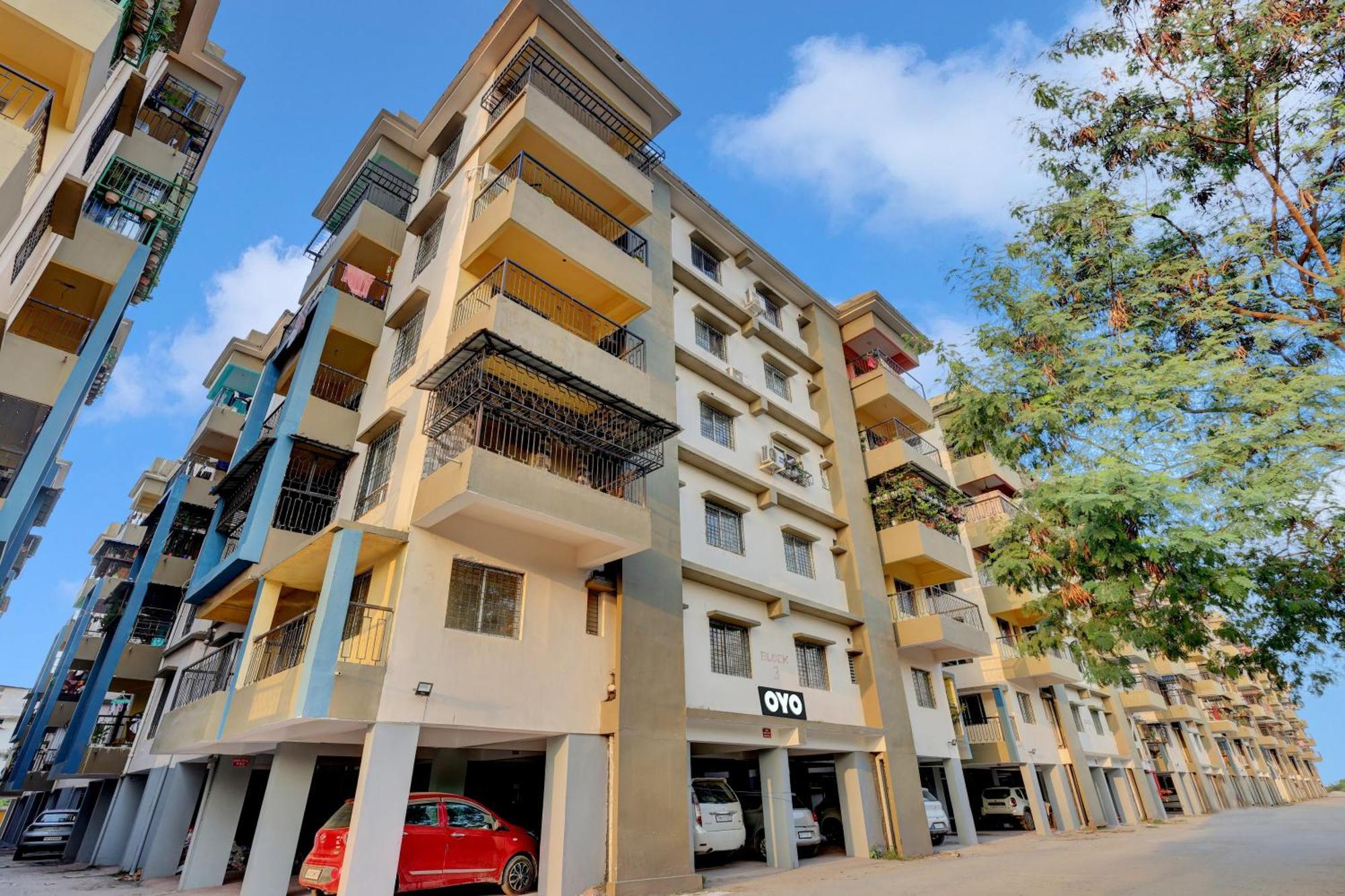 Oyo Flagship Larica Green Valley Guwahati Exteriör bild